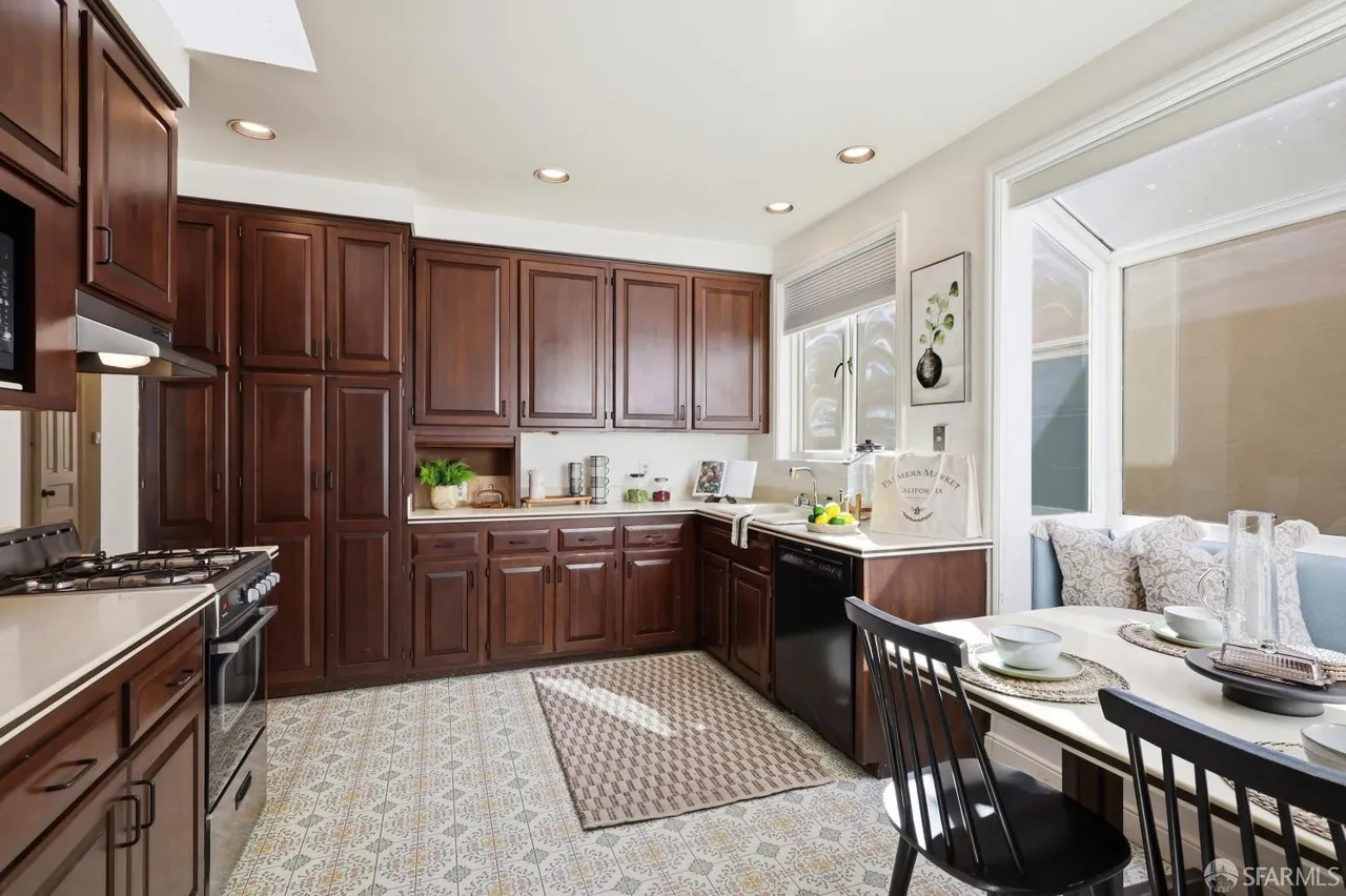 2050 16th Ave San Francisco CA 94116 7