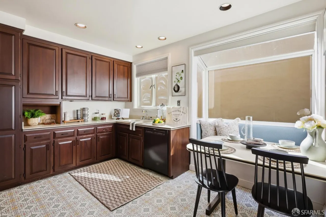 2050 16th Ave San Francisco CA 94116 8